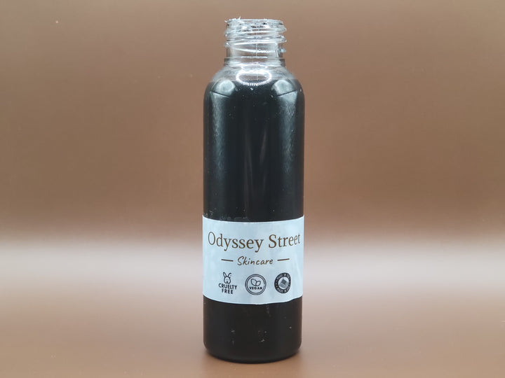 Active Charcoal Foaming Cleanser | Deep Cleansing with Activated Charcoal, Aloe Vera - Odyssey Street