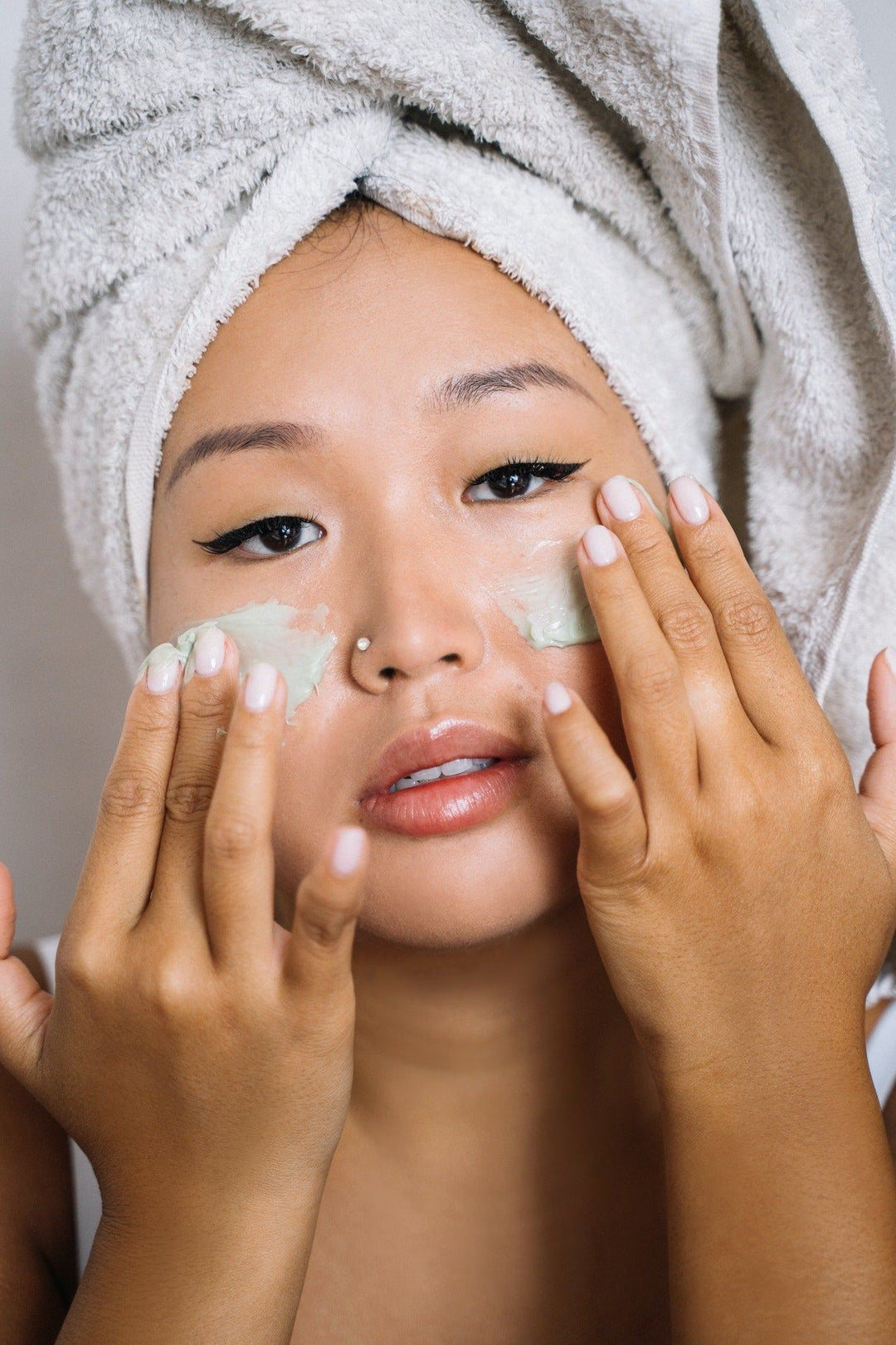 Aloe Vera Face Cream: A Versatile Multi-Tasker for Your Beauty Routine - Odyssey Street