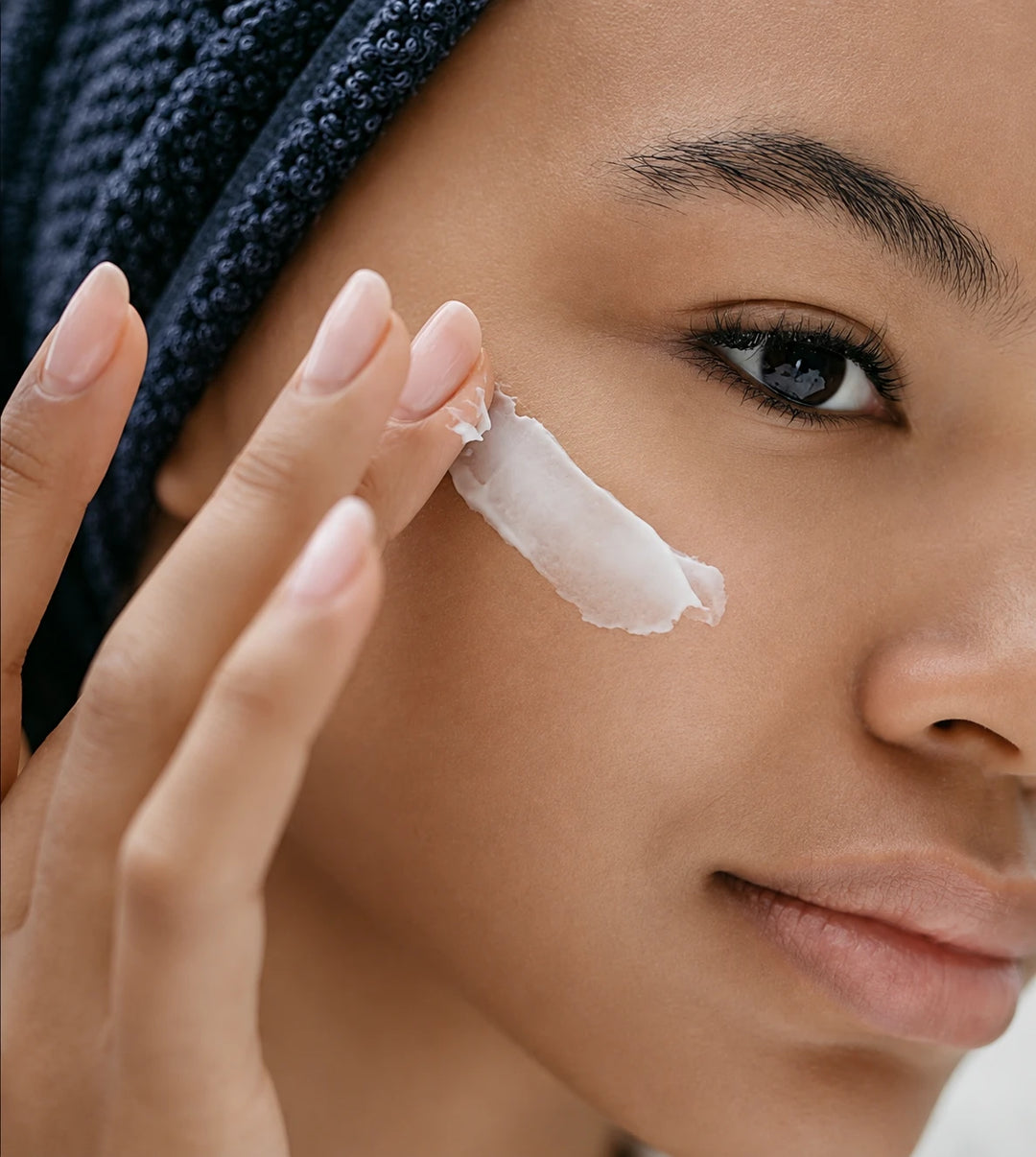 Retinol Cream Anti-Aging - Without Irritation, Moisturizes & Reduces Pores